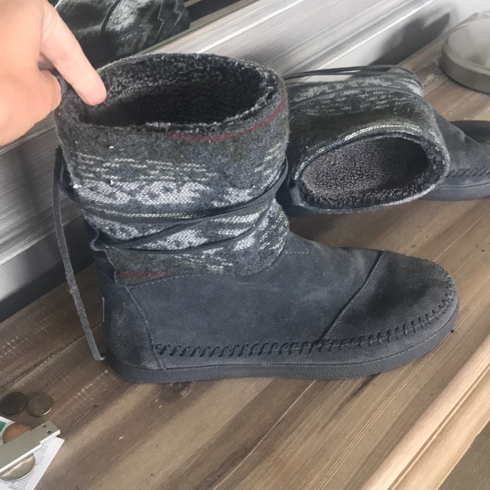 TOMS Gray Suede Jacquard Nepal Boots